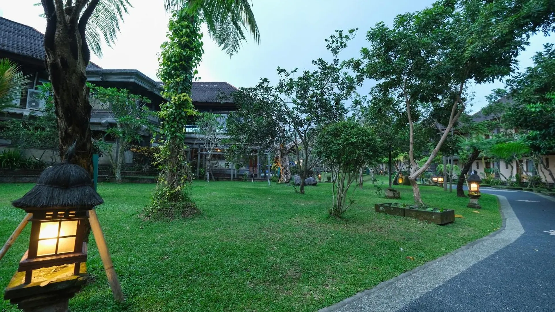 Bhuwana Ubud Hotel And Farming