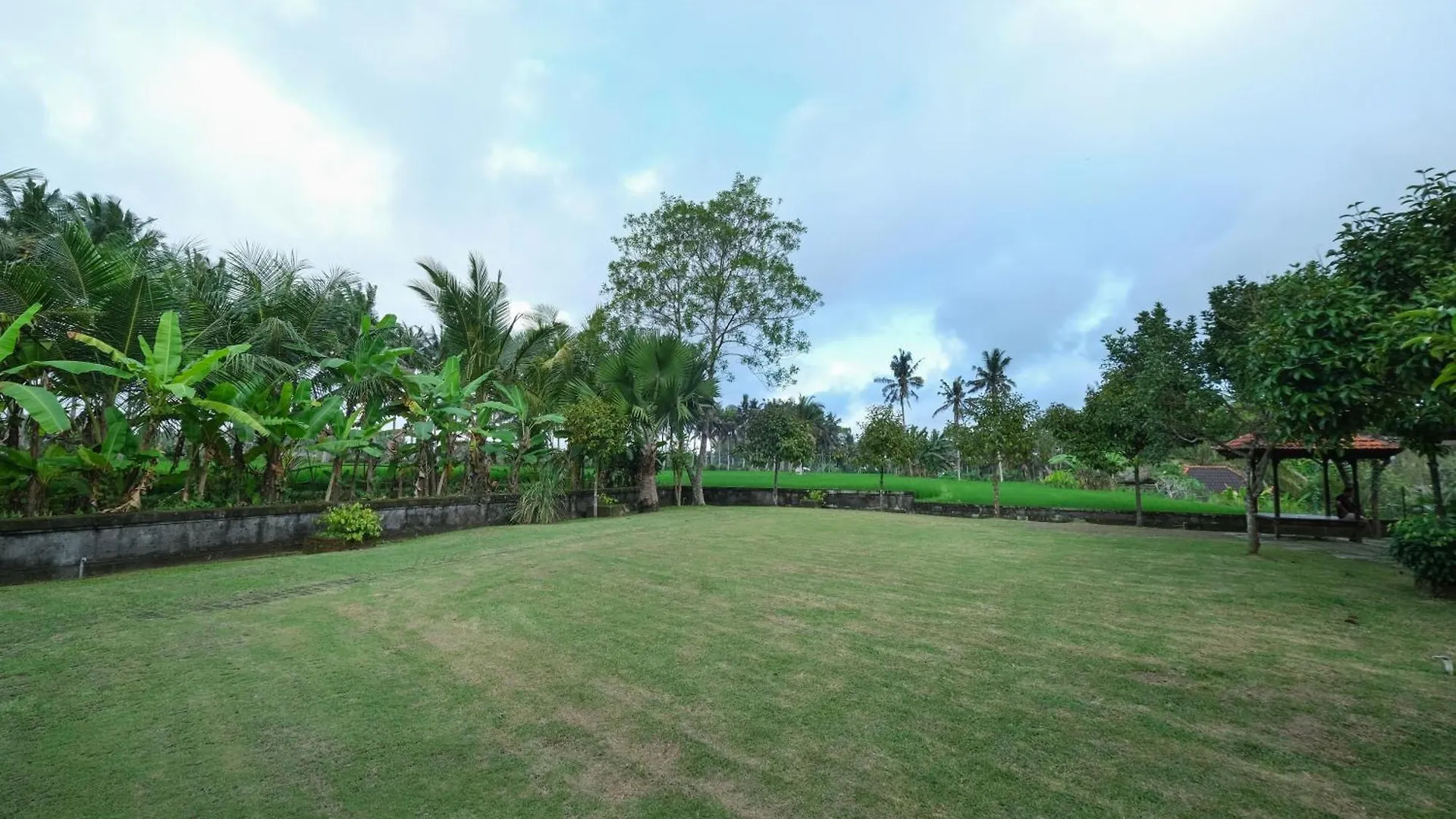 Bhuwana Ubud Hotel And Farming 4*, Ubud (Bali)